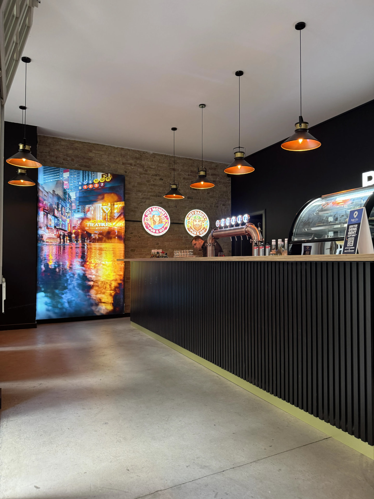 Bar-Interieur im Pub&Go